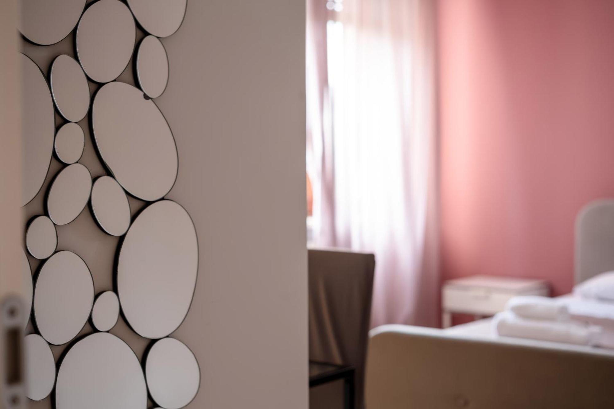Casapiu Rooms (Adults Only) เวโรนา ภายนอก รูปภาพ